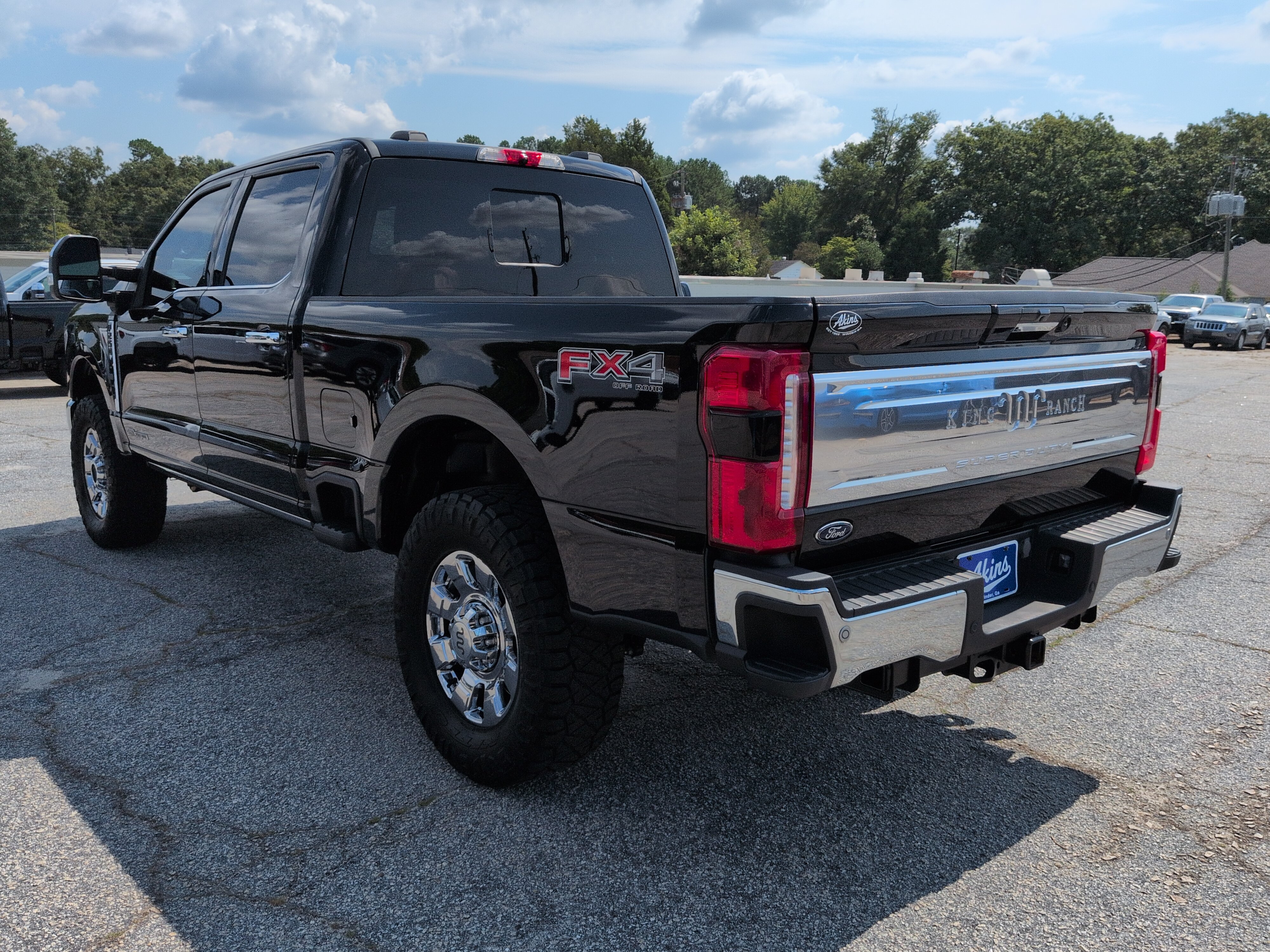 Used 2023 Ford F250 King Ranch w/ Chrome Package AWD/4WD image 5