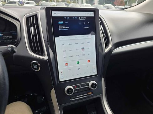 Used 2022 Ford Edge SEL image 29