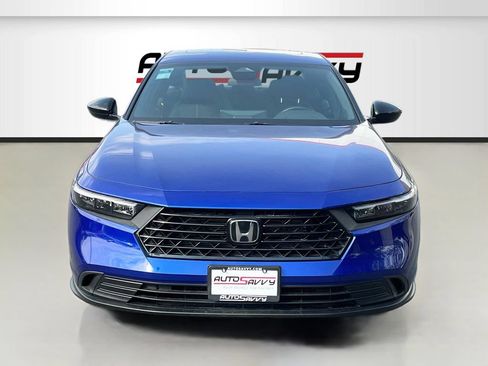 Used 2025 Honda Accord Sport image 2