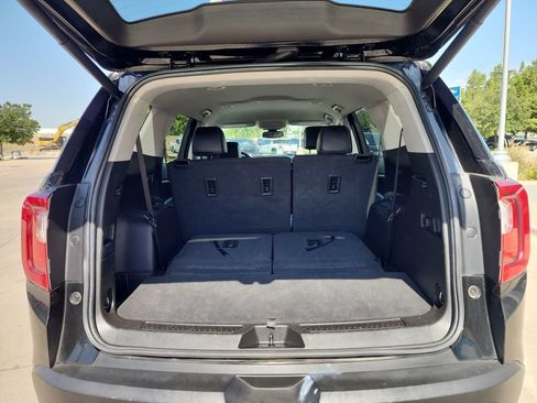 Certified 2023 GMC Acadia SLT AWD/4WD image 23