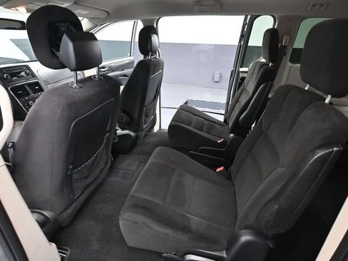 Used 2014 Dodge Grand Caravan SE w/ Quick Order Package 29E SE FWD image 31