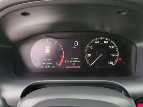 Certified 2024 Honda HR-V Sport image 12