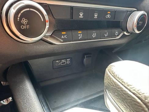 Used 2021 Nissan Altima 2.5 SV FWD image 16