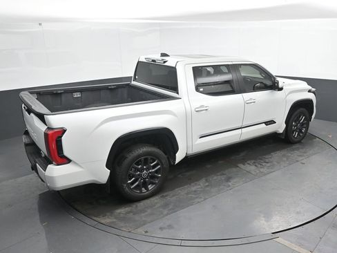 Used 2024 Toyota Tundra Platinum AWD/4WD image 29