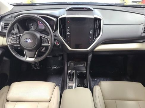Used 2023 Subaru Ascent Limited AWD/4WD image 2