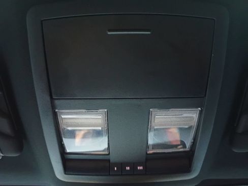 Used 2022 Dodge Challenger SRT Hellcat RWD image 7