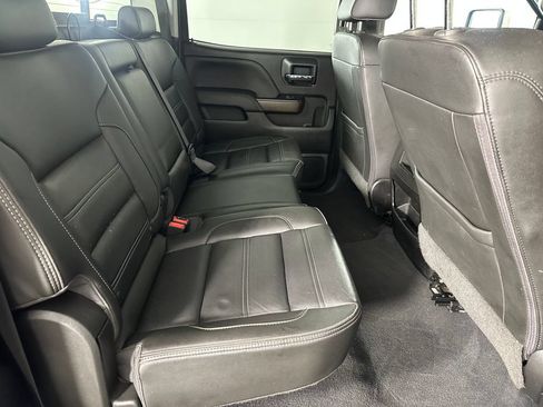 Used 2019 GMC Sierra 2500 Denali w/ Duramax Plus Package AWD/4WD image 29
