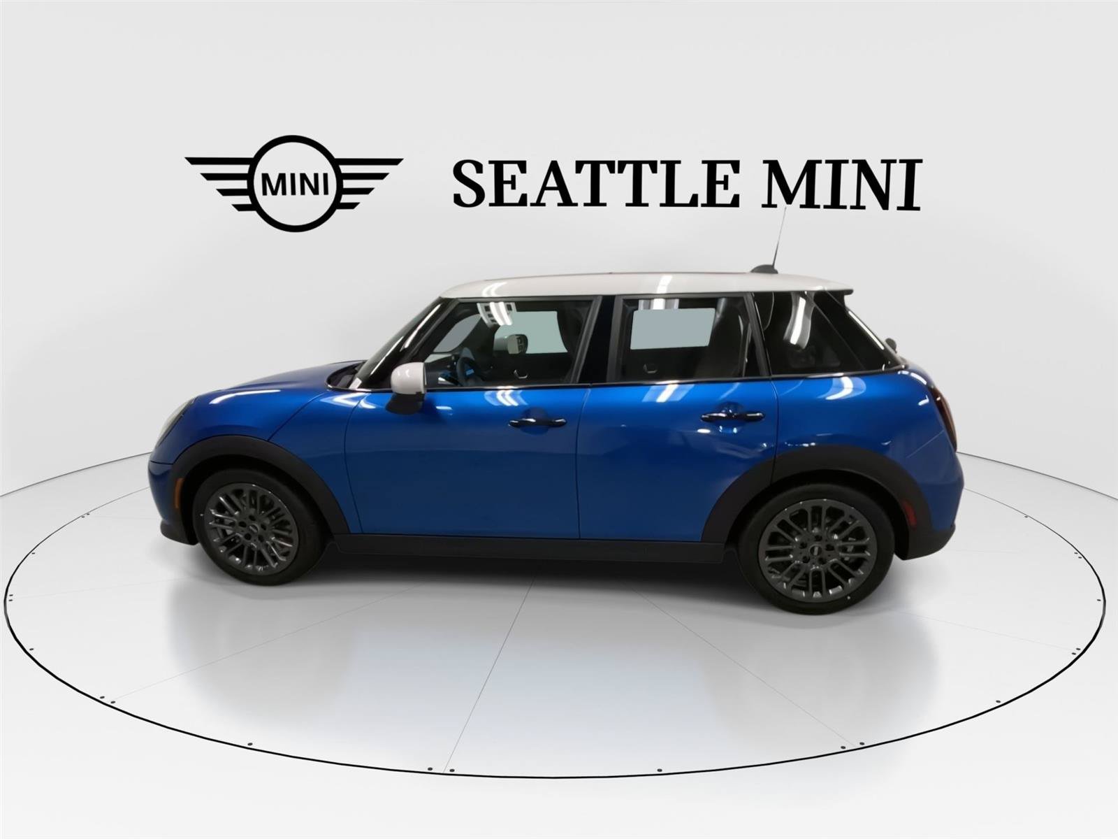 New 2026 MINI Cooper 4-Door Hardtop FWD image 6