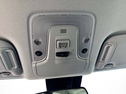 Used 2020 Toyota Prius XLE w/ Advanced Technology Package image 26