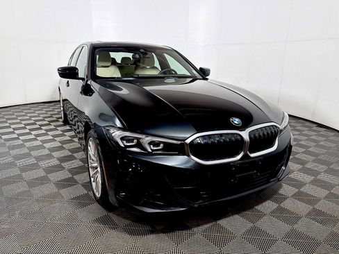 Used 2024 BMW 330i xDrive Sedan w/ Convenience Package AWD/4WD image 2