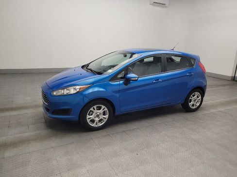 Used 2016 Ford Fiesta SE image 2