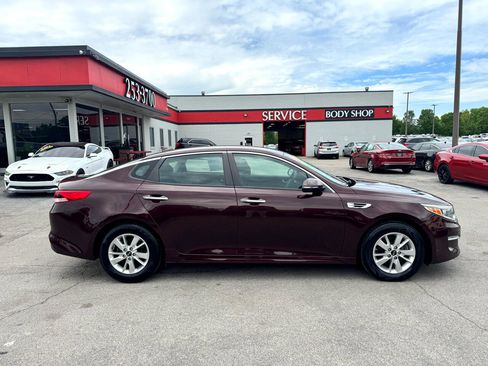 Used 2018 Kia Optima LX image 2