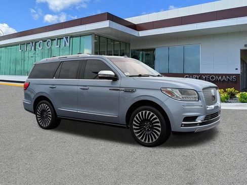 Certified 2020 Lincoln Navigator Black Label w/ Cargo Convenience Package AWD/4WD image 2