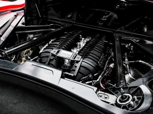 Used 2025 Chevrolet Corvette Z06 w/ Battery Protection Package image 90