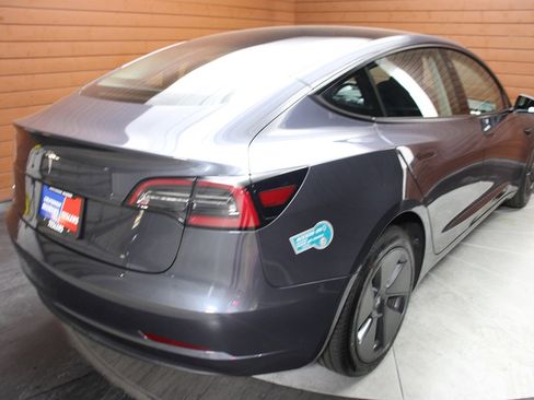 Used 2023 Tesla Model 3 Standard Range image 5