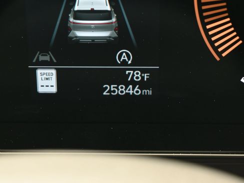 Used 2025 Hyundai Kona SE FWD image 16