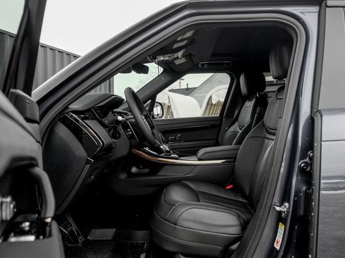 New 2026 Land Rover Range Rover Sport Dynamic SE image 10