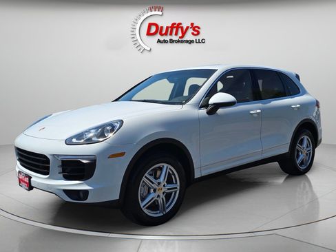 Used 2018 Porsche Cayenne S AWD/4WD image 17