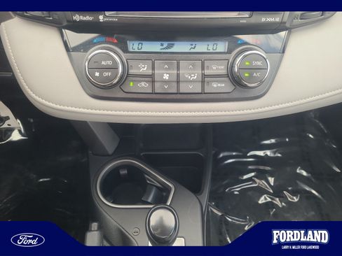 Used 2017 Toyota RAV4 XLE w/ Carpet Mat Package AWD/4WD image 30