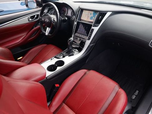 Used 2018 INFINITI Q60 Red Sport 400 w/ Pro Active Package RWD image 18
