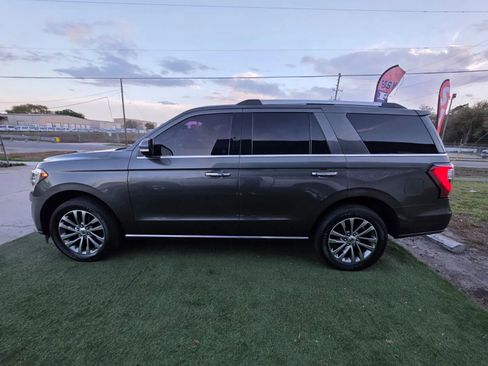Used 2018 Ford Expedition Limited w/ Equipment Group 301A image 4