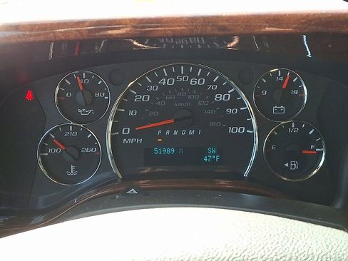 Used 2018 Chevrolet Express 2500 w/ Enhanced Convenience Package image 19