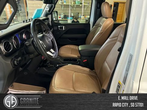 Used 2021 Jeep Wrangler Unlimited Rubicon w/ Dual Top Group image 9