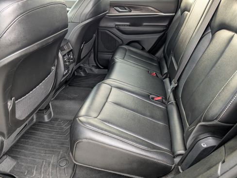 Used 2023 Jeep Grand Cherokee Limited RWD image 30