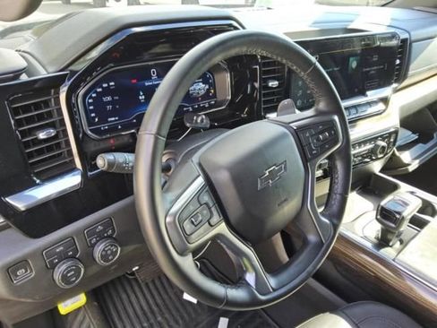 Used 2024 Chevrolet Silverado 1500 RST w/ Convenience Package II image 2