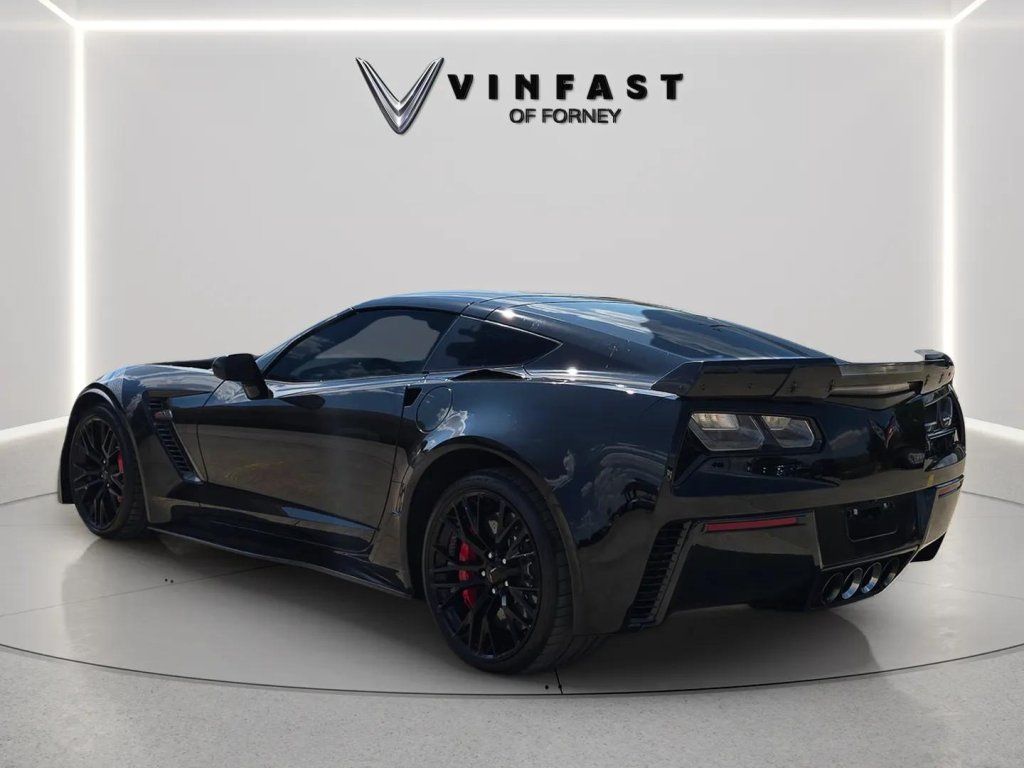 Used 2016 Chevrolet Corvette Z06 w/ Z07 Performance Package RWD image 3