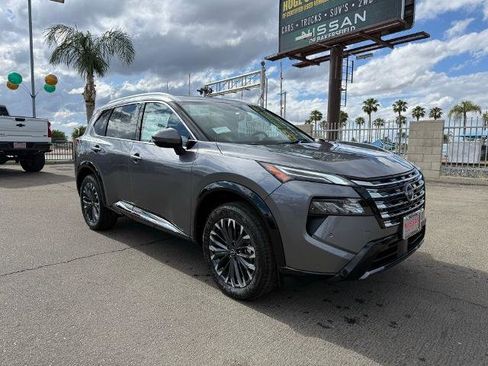 New 2026 Nissan Rogue Platinum AWD/4WD image 1