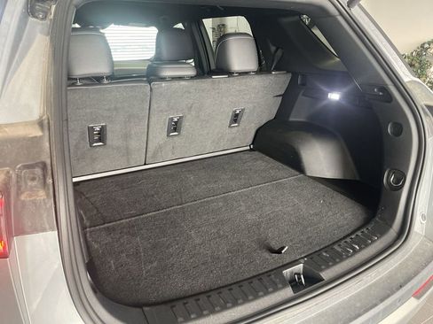 Used 2025 Chevrolet Equinox LT w/ Convenience Package II image 14