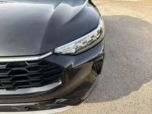 Used 2023 Ford Escape ST-Line w/ Tech Pack #1 image 11