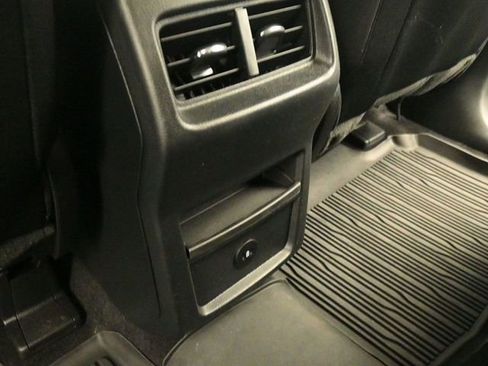 Certified 2023 Ford Edge SE AWD/4WD image 12