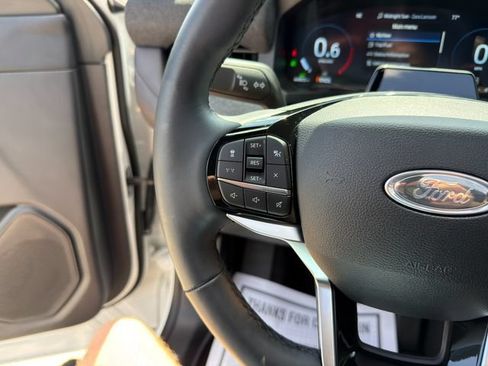 Used 2025 Ford Explorer Platinum w/ Ultimate Package AWD/4WD image 48