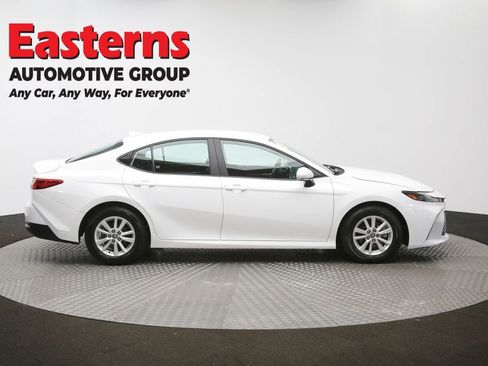 Used 2025 Toyota Camry LE FWD image 44