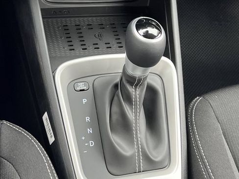 New 2026 Hyundai Venue SEL FWD image 20