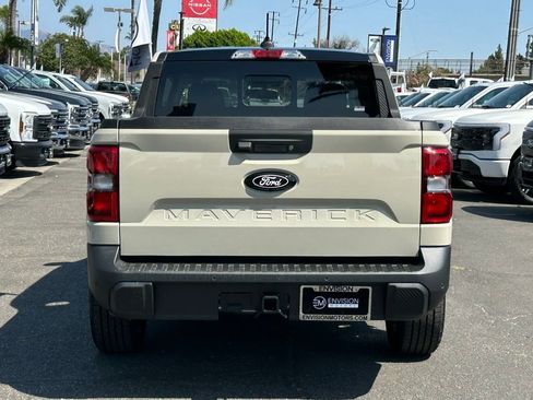 New 2025 Ford Maverick Lariat w/ Black Appearance Package AWD/4WD image 7