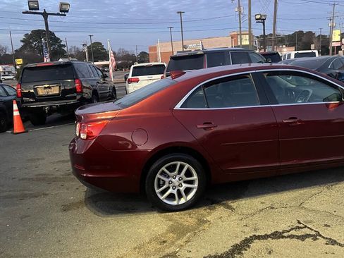 Used 2016 Chevrolet Malibu LT w/ Power Convenience Package image 8