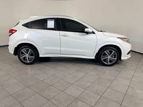 Used 2019 Honda HR-V Touring image 8