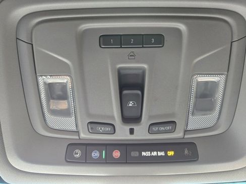 Used 2022 Chevrolet Silverado 2500 LTZ image 36