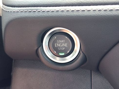 Used 2025 Chevrolet Tahoe LS RWD image 23