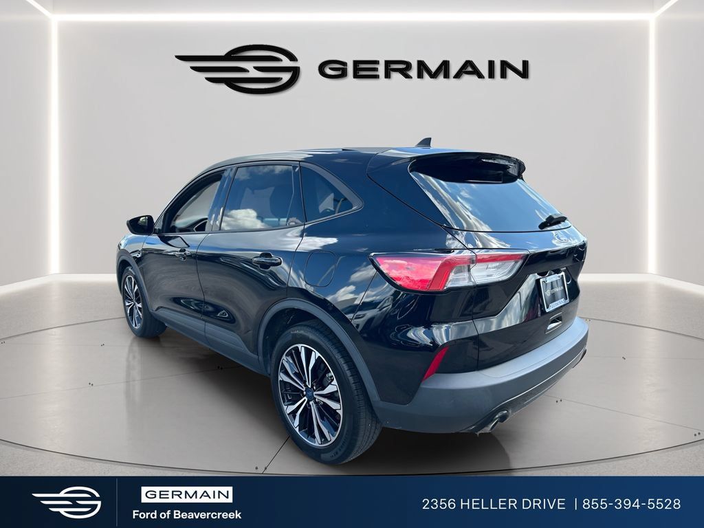 Used 2022 Ford Escape SE w/ SE Sport Appearance Package FWD image 6