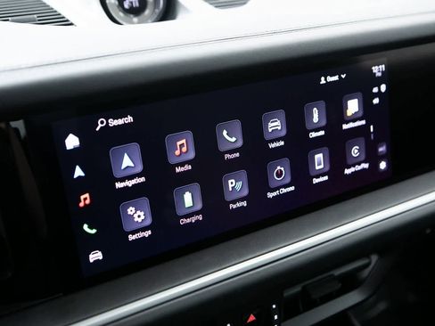 Certified 2025 Porsche Cayenne Turbo image 15