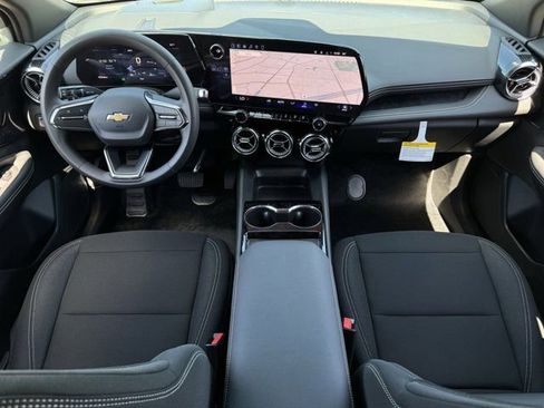 New 2026 Chevrolet Blazer EV LT image 10