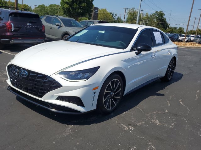 Used 2020 Hyundai Sonata SEL Plus w/ Cargo Package FWD image 2