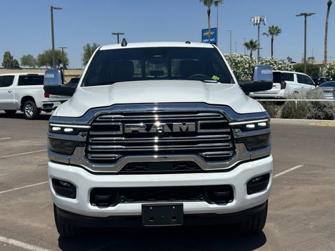 Used 2025 RAM 2500 Laramie AWD/4WD image 8