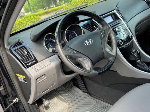 Used 2011 Hyundai Sonata Limited FWD image 4