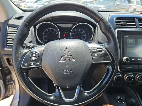 Used 2025 Mitsubishi Outlander Sport SE AWD/4WD image 17