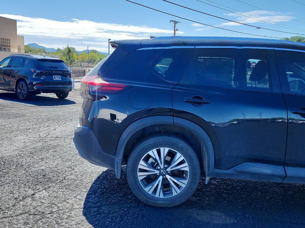 Used 2022 Nissan Rogue SV w/ SV Premium Package AWD/4WD image 5